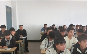 校長李海軍深入教學一線聽課 調(diào)研指導思政課教學工作