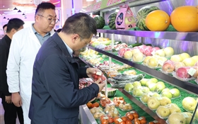 學(xué)校召開食品安全校長現(xiàn)場辦公會(huì)